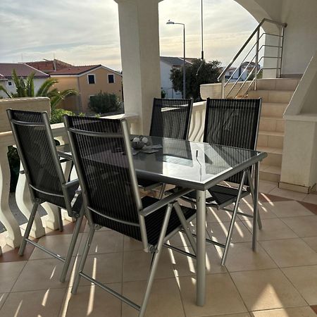 Apartman J&B Daire Vir Dış mekan fotoğraf