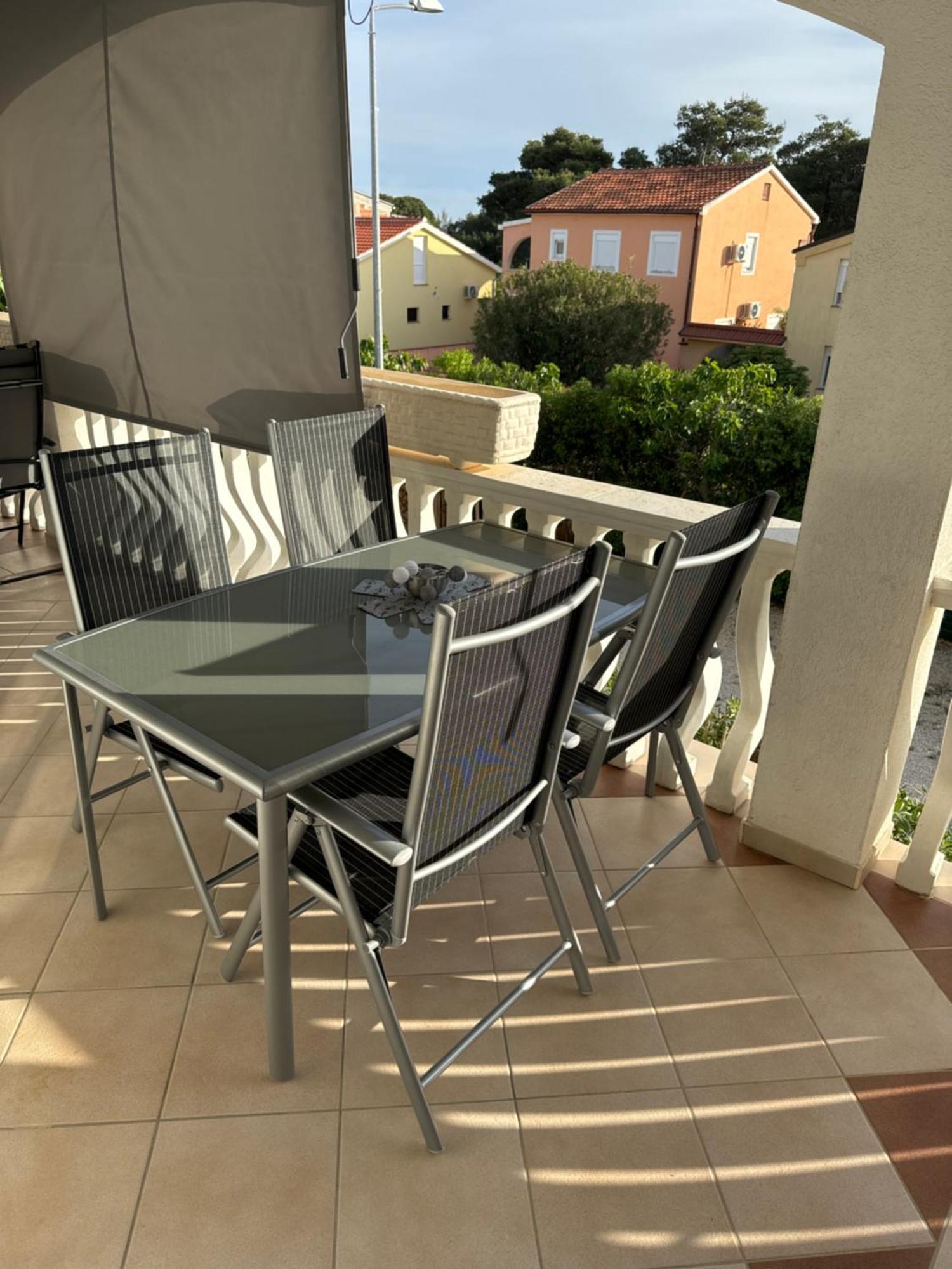 Apartman J&B Daire Vir Dış mekan fotoğraf