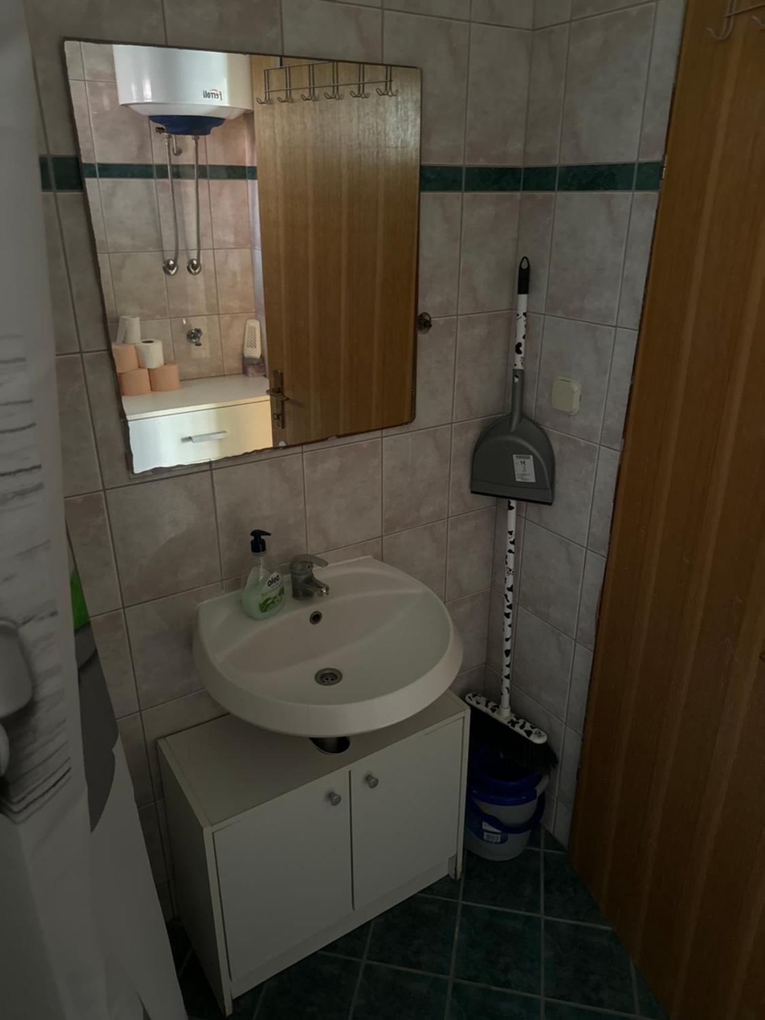 Apartman J&B Daire Vir Dış mekan fotoğraf